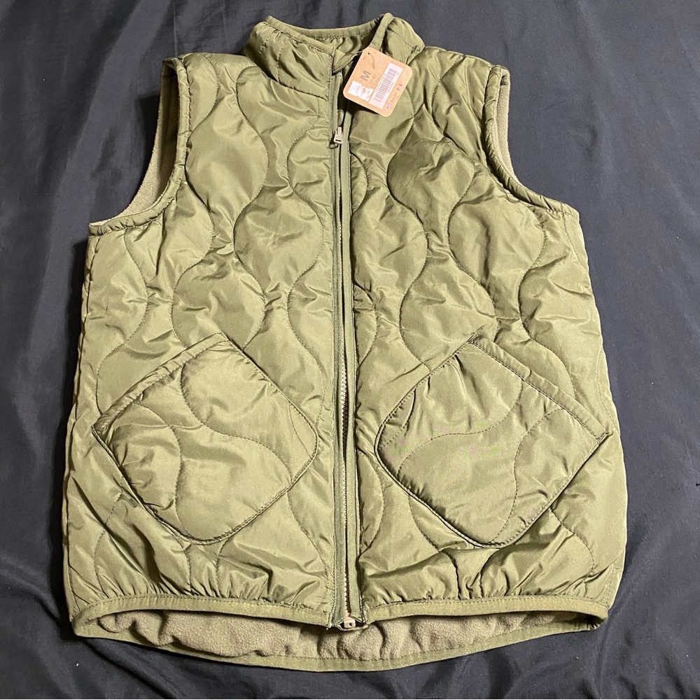 Crazy 8 Boys Green Fleece Lined Quilted Puffer Jacket Vest Size M 7-8 NWT